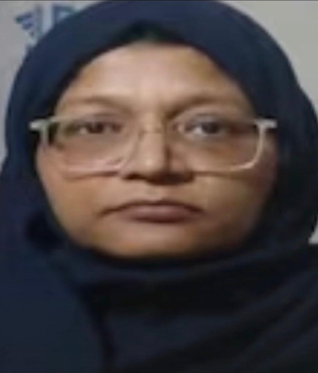 Theunk13's tweet image. 🚨🔴Encrypted chats between Shaheena, Muzzamil, and Omar were routed through medical welfare groups and NGO channels  later revealed as fronts for illicit fund transfers. #IntelUpdate #SecurityAlert