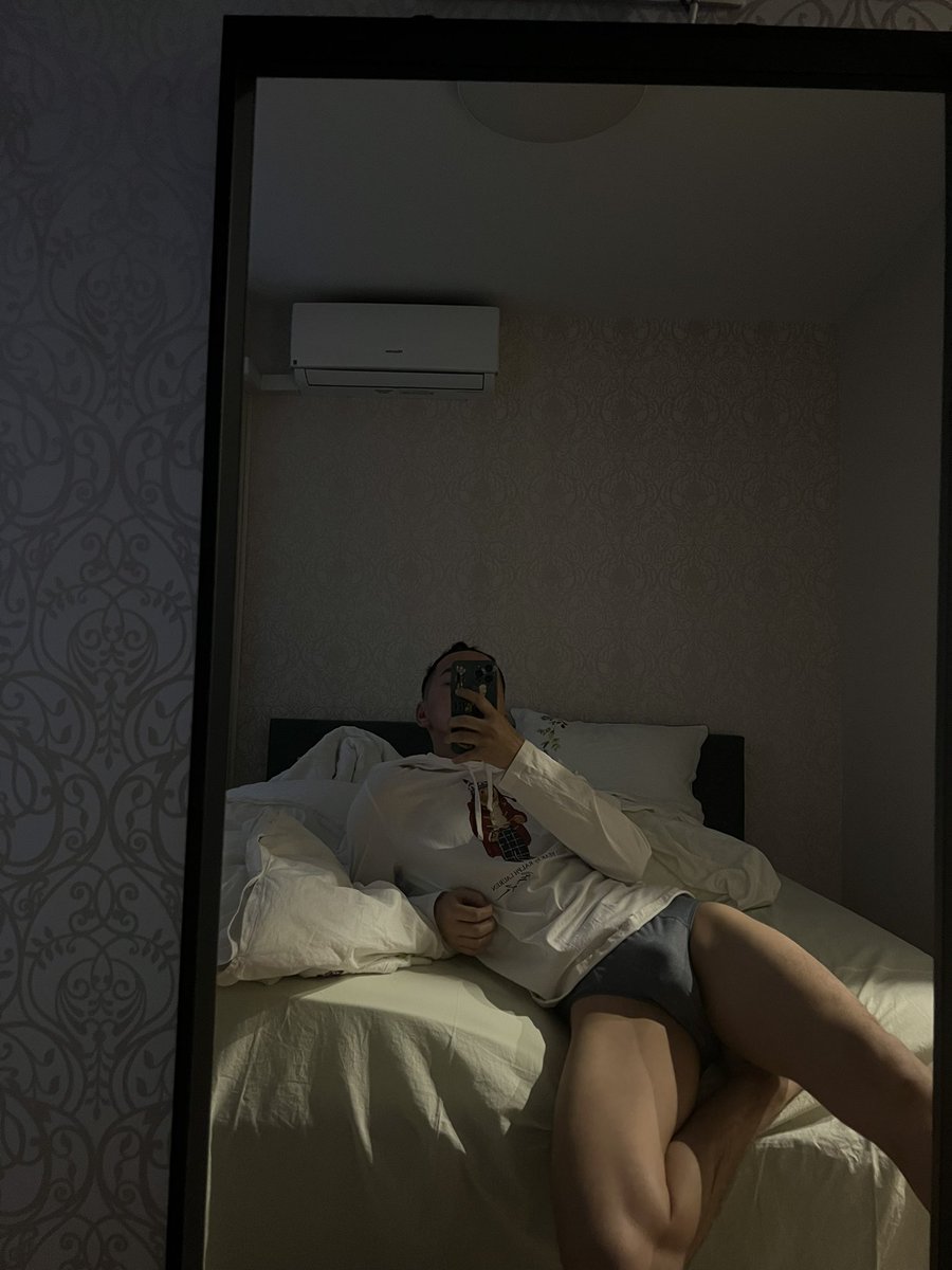 Rusto199's tweet image. Интересно, что должно произойти, чтобы у меня наконец появились нормальные, здоровые отношения?