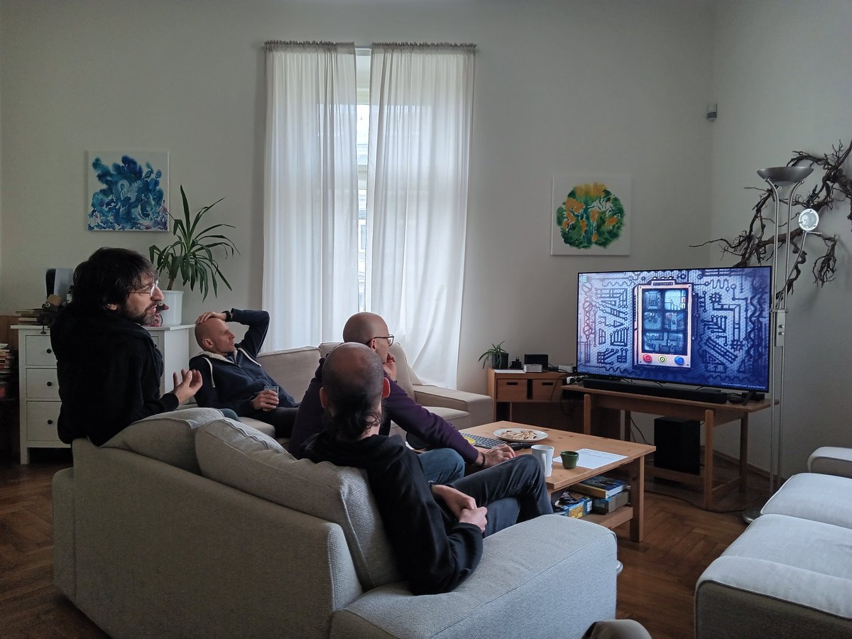 EvaMarkova_'s tweet image. 📢#Phonopolis is playtested exclusively by the most professional professionals. 😏🍄
@Amanita_Design #indiedevs