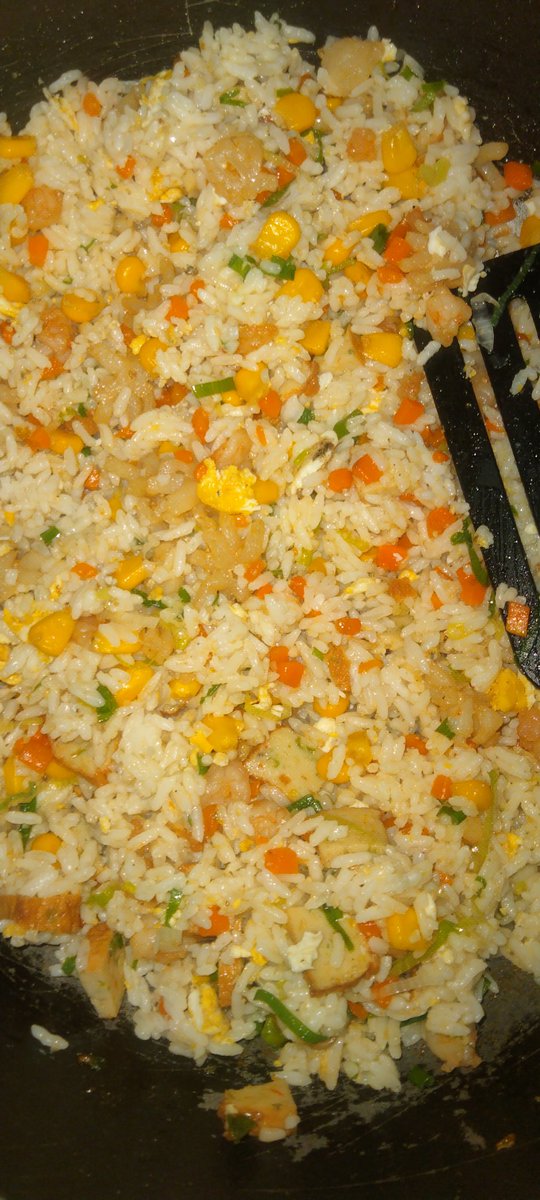 romanticiszed's tweet image. CW // FOOD

Tentu saja semangat. Udah dipuji my sayang aku. Milih masak menu ini pun karena sayangku.😎