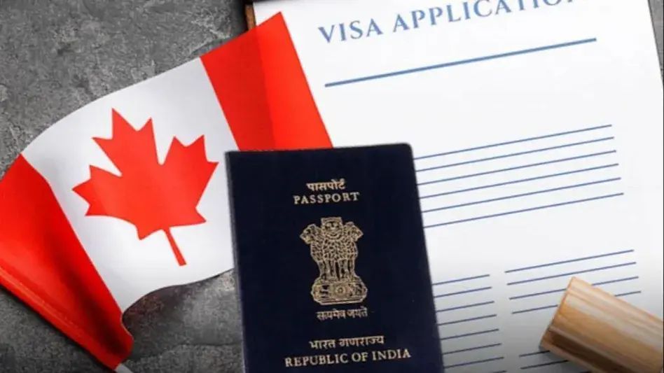 IndianTechGuide's tweet image. 🚨 Indians applying for Canadian visas now face an average wait of 99 days for visitor visa decisions.