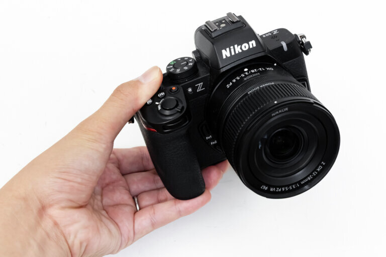 【まとめ売り】Nikon ミラーレス一眼 Z50II レンズ付き Z50II ミラーレス一眼カメラ ボディ > デジタル一眼レフ - ECカレント