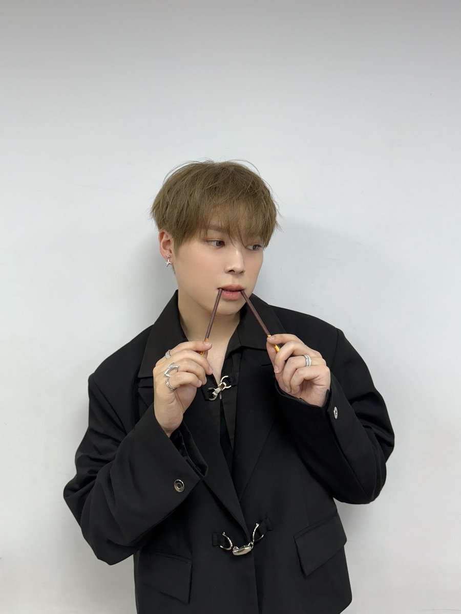 VERIVERY_OFFICIAL tweet media