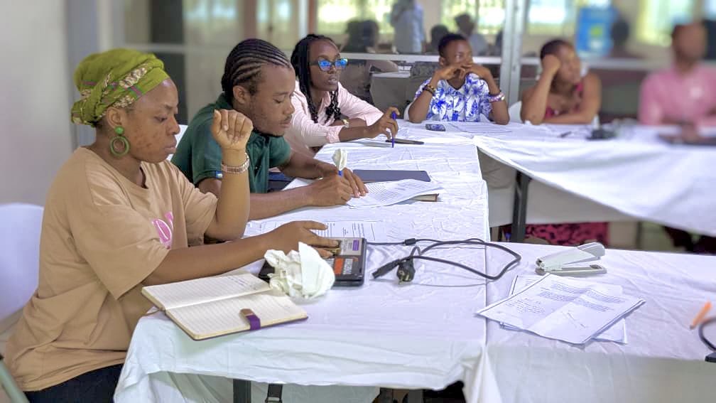 morlaiasKamara5's tweet photo. Grateful for the opportunity to serve as youth leader &amp; co-researcher for @dci_sierraleone Research on Access to Justice for children in conflict with the law through the #LEF Project funded by @FundHumanRights the research is conducted in 5 countries https://t.co/nfnMg6fAz8