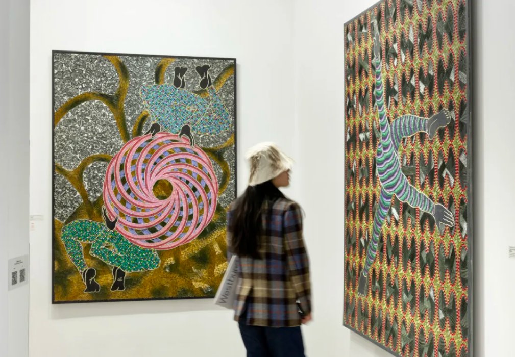 ShLetsMeet's tweet photo. The 12th Westbund Art & Design, a key event of the 7th #Shanghai International Artwork Trade Week, is coming this Thursday (Nov 13). Spanning five venues across #Xuhui's #WestBund, it features 26,000sqm of #exhibitions and 6,000+ #artworks from leading artists like #LouiseBourgeois, #OlafurEliasson, and #NicolasParty. Nearly 200 galleries from 48 cities will join, including 30 international galleries making their debut.
12th Westbund Art & Design
📅 Nov 13-16
🎫 200 yuan for a full-access pass across five venues
📍 West Bund, Xuhui District
#ArtisticVibes #ShanghaiEvents