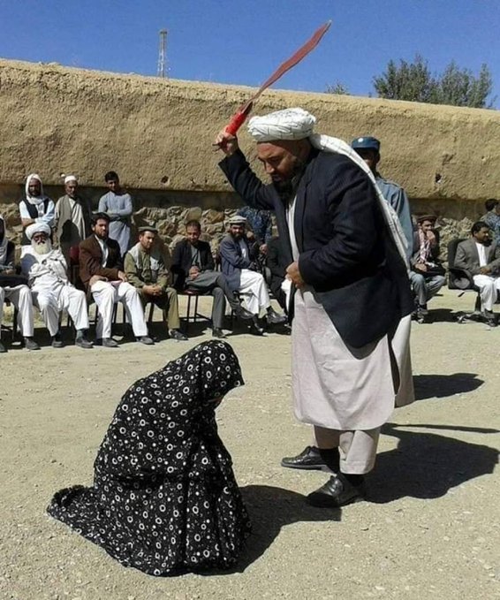 LIBERTA_PARITA's tweet image. Je demande ouvertement aux #LFI #EELV #Nupes #NFP et autres gauchos, s'ils condamnent ce racisme contre les Femmes (eh oui, le sexisme est une forme de racisme et il en est d'autres). Je ne demande qu'aux IG (les autres je sais). Qui ne dit mot consent