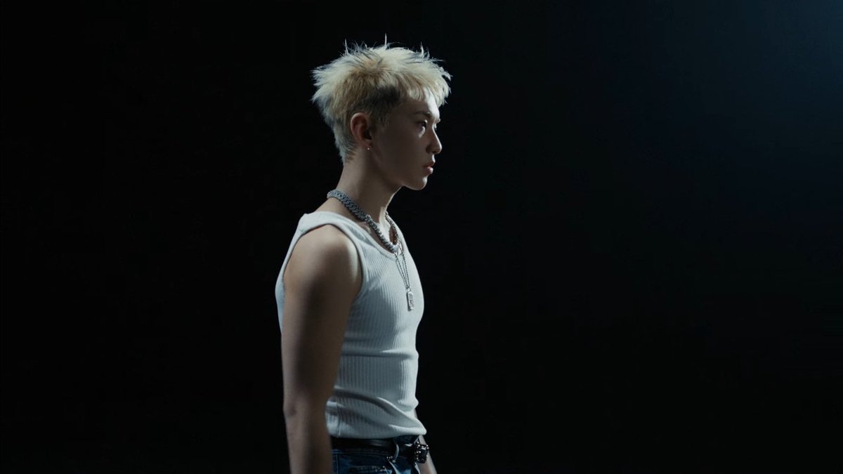 sounds_of_cheol's tweet photo. you're just a fallen superstar. https://t.co/C3xidQon9Y