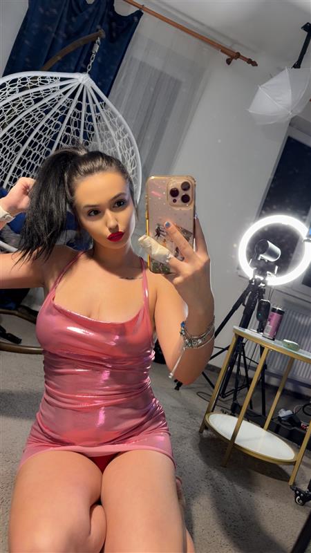 eva_loviaX's tweet photo. Bang me in this dress 😊

   I'm live here NOW:  https://t.co/0Anoeg02WY https://t.co/p1Zb9jQSTU