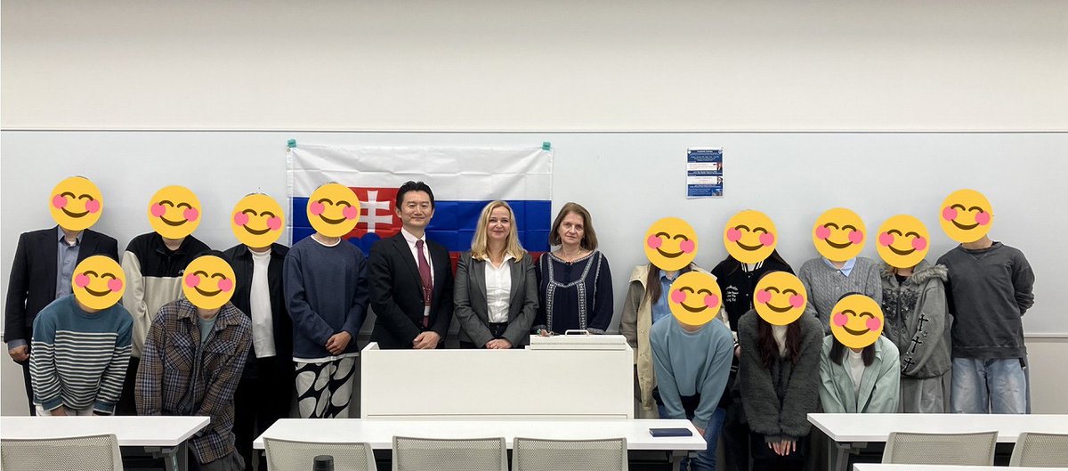 「ガチ言語学ゼミ」、2年目となる今年度は、神田祭（神輿神霊入れ）の見学、箱根での夏合宿、スロバキアからのゲストを迎えた講演会などをやってます。(^^)
x.com/maruyama_take/…