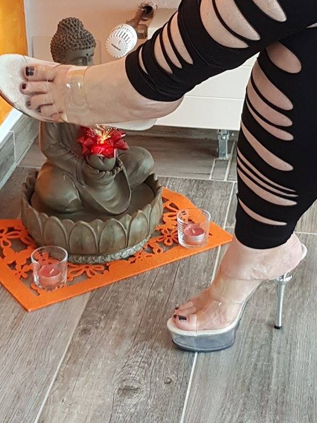 11.11. 🎉

Das ruft nach einem Schnapszahlen Game 😇

Spiel es mit MIR 😈

Huldiger  Nr. 1 zahlt mir EUR 1,11 oder sogar 11,11 🔥

Nr. 2 zahlt mir EUR 2,22 

Nr. 3 zahlt mir EUR 3,33  

usw. und so fort  

Melde dich + du bekommst deine Start Nummer 🏁

AGS Bank Revolut TipFunder