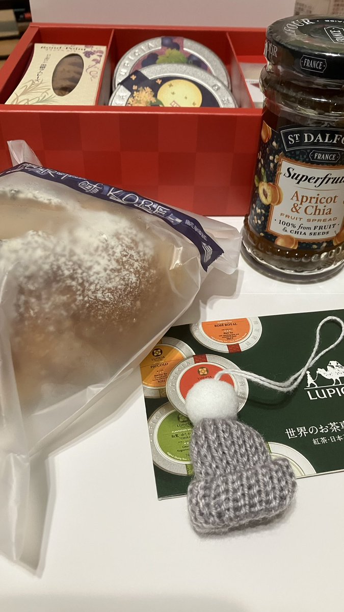 msk_msp's tweet image. みんな大好きmilestoneさん@milestone202108 とデート❤️
生のLM音読！私の発音指導！おすすめフォロワーさんを教えていただいたり✨
もうもうありがたすぎて泣きそう😭

スーパー優しい方。
そして努力の塊みたいな方。

楽しかったです☺️
ありがとうございました💖
私お土産もらいすぎ…🥹