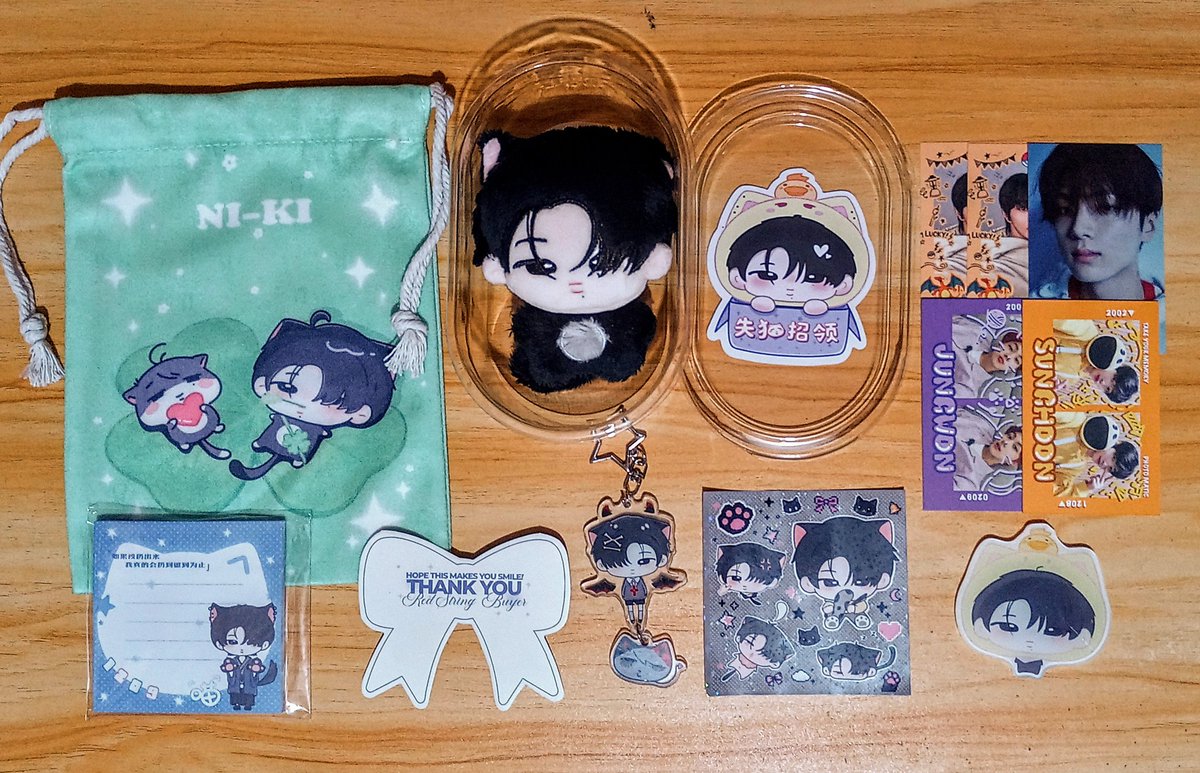 httpjessieeee's tweet photo. .。*゚+.*.。゚📬: @redstring__89
💌 : daisuki came home safely, super love the inclusions + ung container nyaa 🤭 thank you so much po 🩷
#tyredstring89 +..。*゚+。. https://t.co/vcE6vEPJ6P