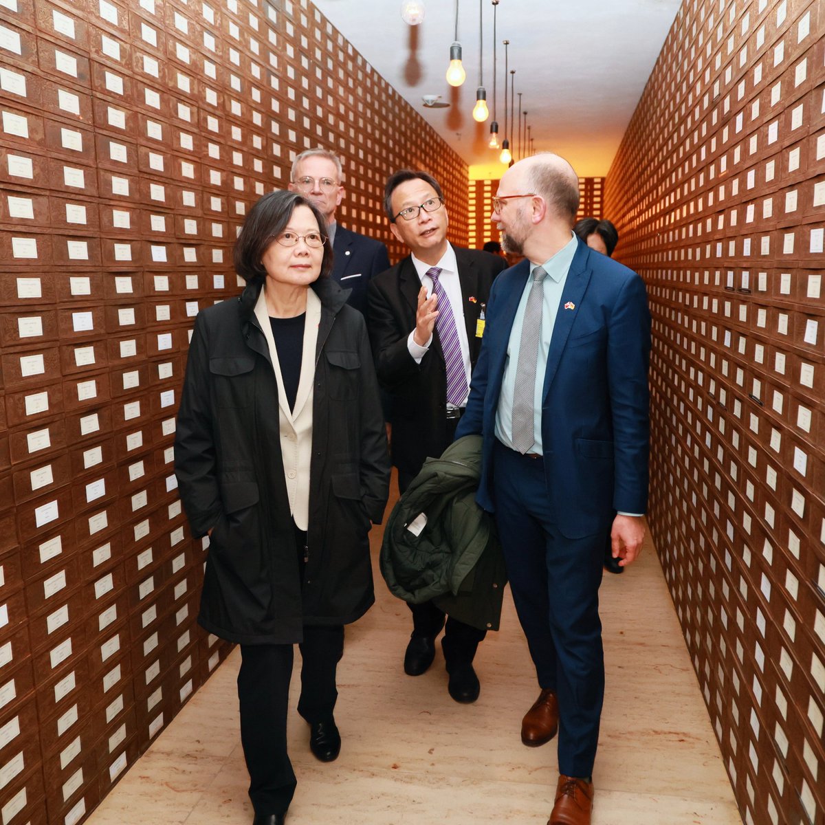 Thank you to @Till_Steffen &amp; the members of the German <a href="/Bundestag/">Deutscher Bundestag</a> for welcoming me &amp; for your steadfast support for Taiwan. As democracies with unique strengths in industry, #Taiwan &amp; #Germany are set to continue increasing cooperation in key areas.