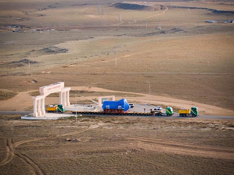 HeavyLiftPFI's tweet image. Turkish heavy lift and transport engineering company Hareket has delivered heavy and oversized components for the Navoi 3 combined-cycle power plant project in Uzbekistan.

bit.ly/4860SfD 
 
#heavylift #projectcargo #projectlogistics #projectforwarding #logistics