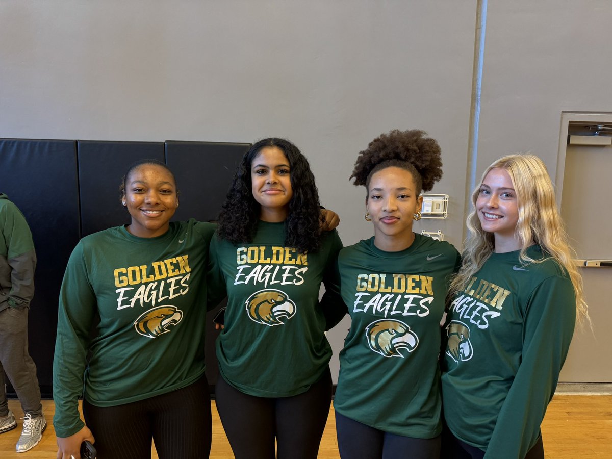 First Coast Media Day Take Away:  Young and Dangerous Teams
<a href="/OrangePark_GBB/">Orange Park Girls Basketball</a>  <a href="/pvhsgirlsbball/">PVHS Girls Basketball</a>  <a href="/fihsgbball/">FIHS Girls Basketball</a>  <a href="/PGHFlorida/">Prep Girls Hoops Florida</a> 
<a href="/AudraDavis_13/">Audra Davis</a> @micahbussey2028 

prepgirlshoops.com/2025/11/first-…