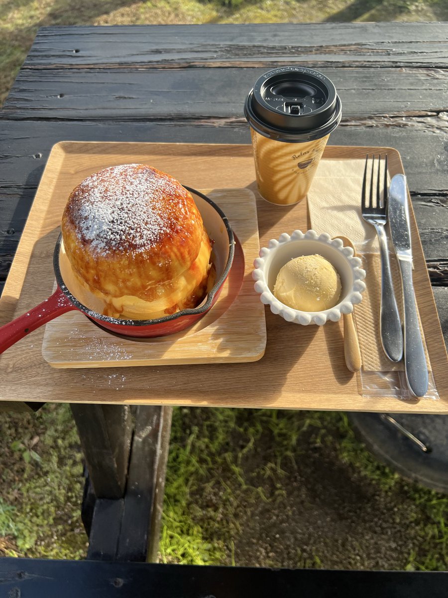 カウンター向かって右端 on X