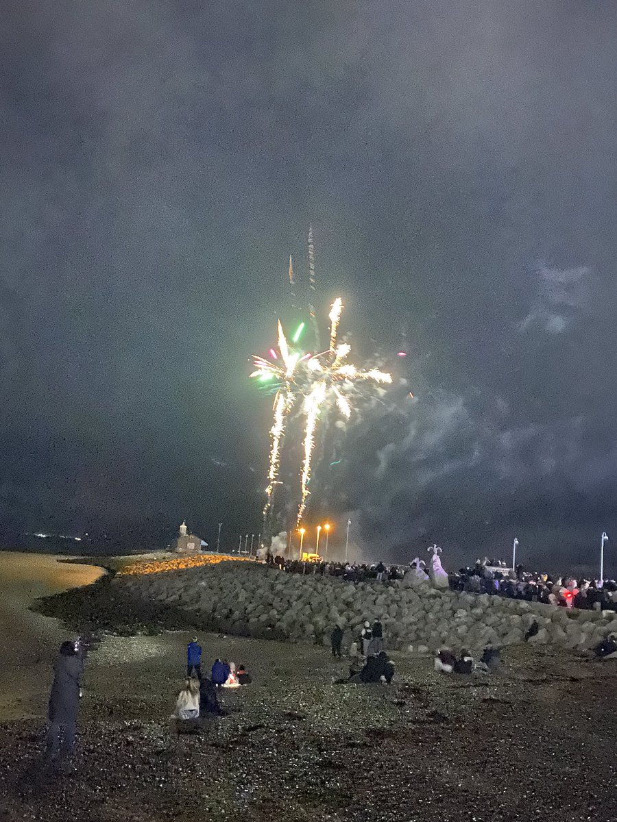 Morecambe Fun 😀 Take litter home👍 tweet media