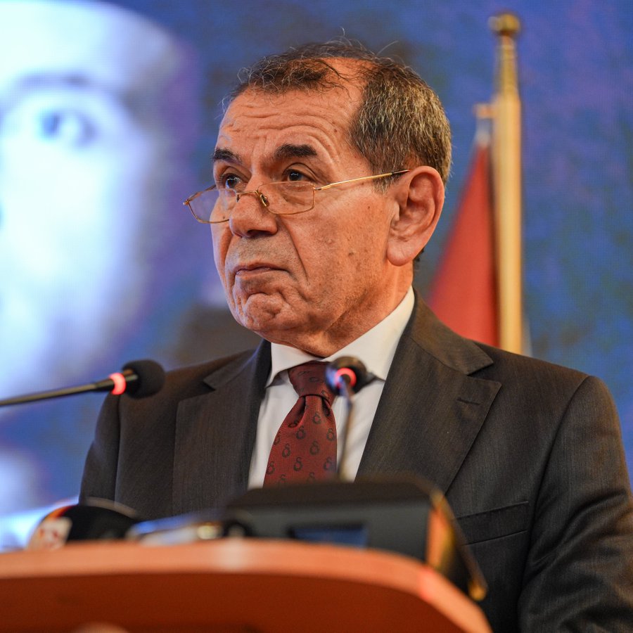 Kastingdagi uyatchan qizni tomosha qiling