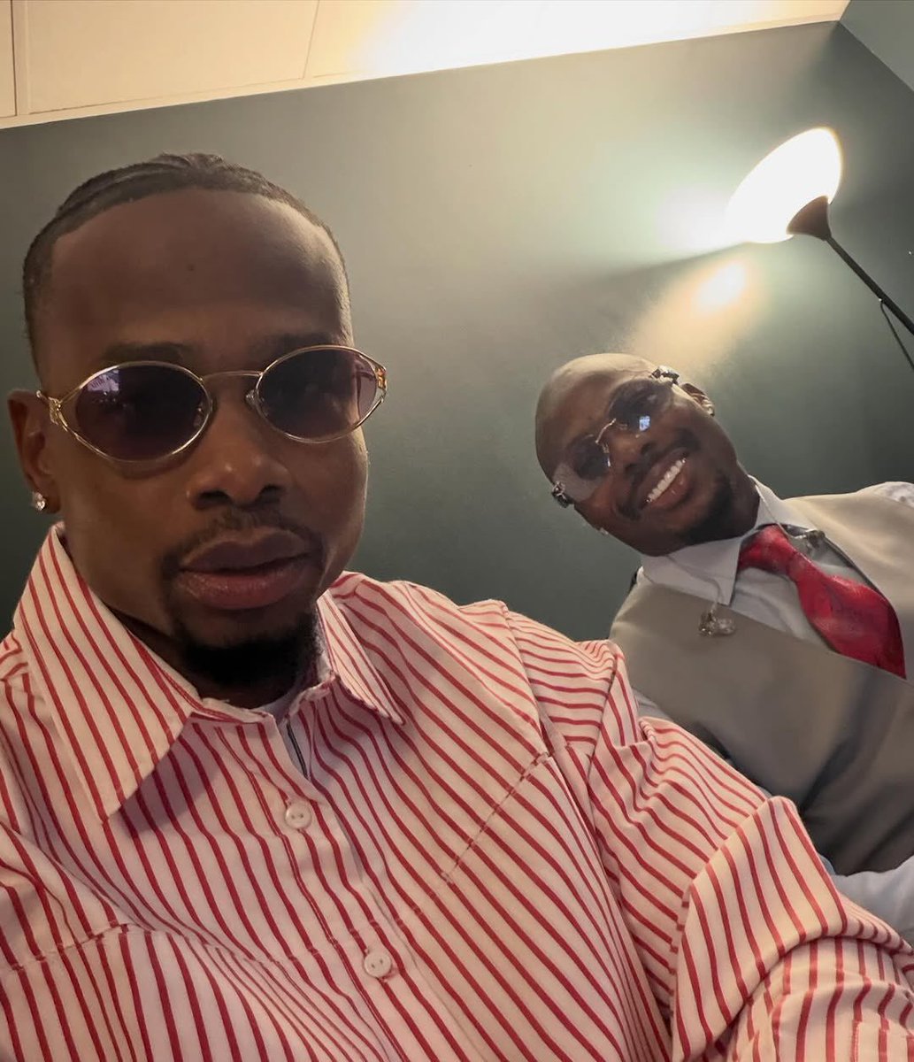 ASAKE_GALLERY's tweet image. Brothers ❤️