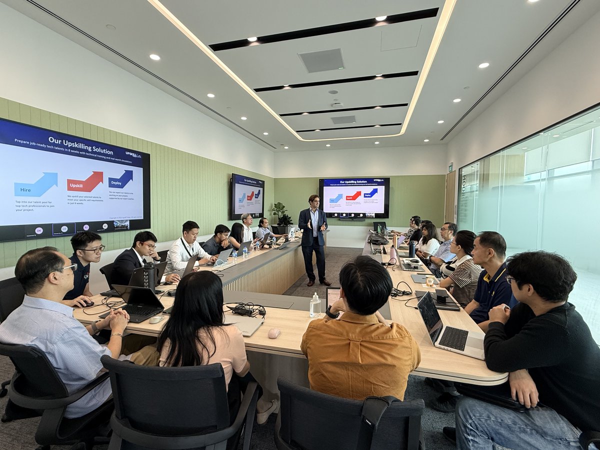 Bitdeer_AI's tweet image. “Hack to Hire” episode 2 is now live 🎉! Kicking off with inspiring speeches from Geco Asia &apos;s CEO Rahul Kaul and Bitdeer AI&apos;s Product Manager Rui Jie Tey, the stage is set for another round of AI innovation.

This continues our mission to empower local talents in solving…