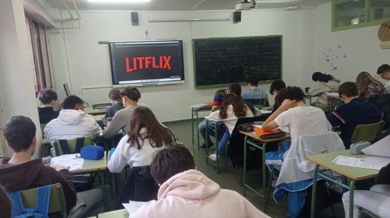 remegope's tweet photo. #ReadforReal The great European celebration of literature and creativity begins today 📚💡🌍 I'm taking part with my project #LITFLIX at @ies_santayana in @eTwinningEurope
@eTwinning_es @eTwinning_CyL
#ReadForReal
#ReadForEurope
#ReadWithEurope https://t.co/qXl6cIR4xQ