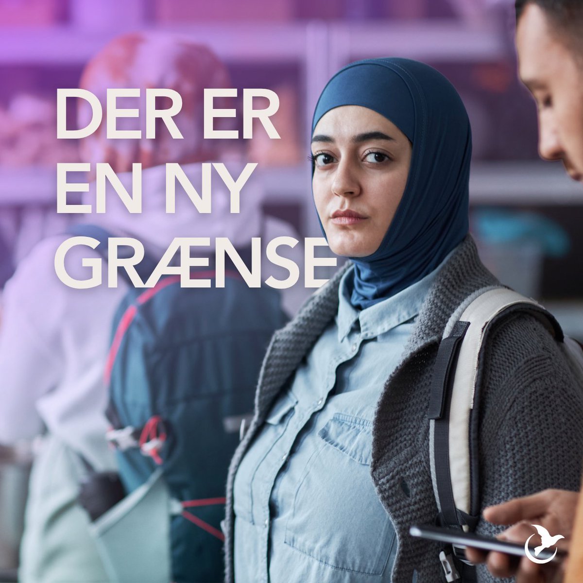 IChangeDanmark's tweet photo. I 2019 ville Rasmus Paludan deportere flere hundrede tusind danske muslimer. Dengang sagde de fleste politikere fra. Nu, seks år senere, gentager flere højrepopulistiske partier, med Dansk Folkeparti i spidsen, det samme.

Men den samme statsminister forholder sig tavs. https://t.co/F7qWyLcznh