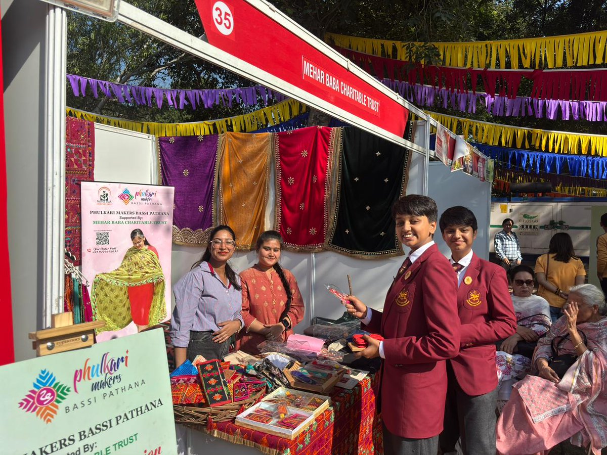 MBCT_Trust's tweet image. Phulkari Makers Bassi Pathana (PMBP), a self-help group of RURAL women artisans, showcased their exquisite collection at the 9th Military Literature Festival, held at the Lake Sports Complex, Chandigarh, from 7th to 9th Nov 2025.
#PMBP #PhulkariMakers #BassiPathana #Chandigarh