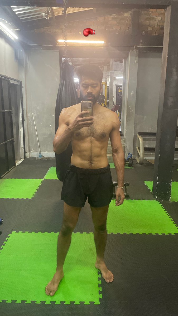 🥊🧔🏻‍♂️