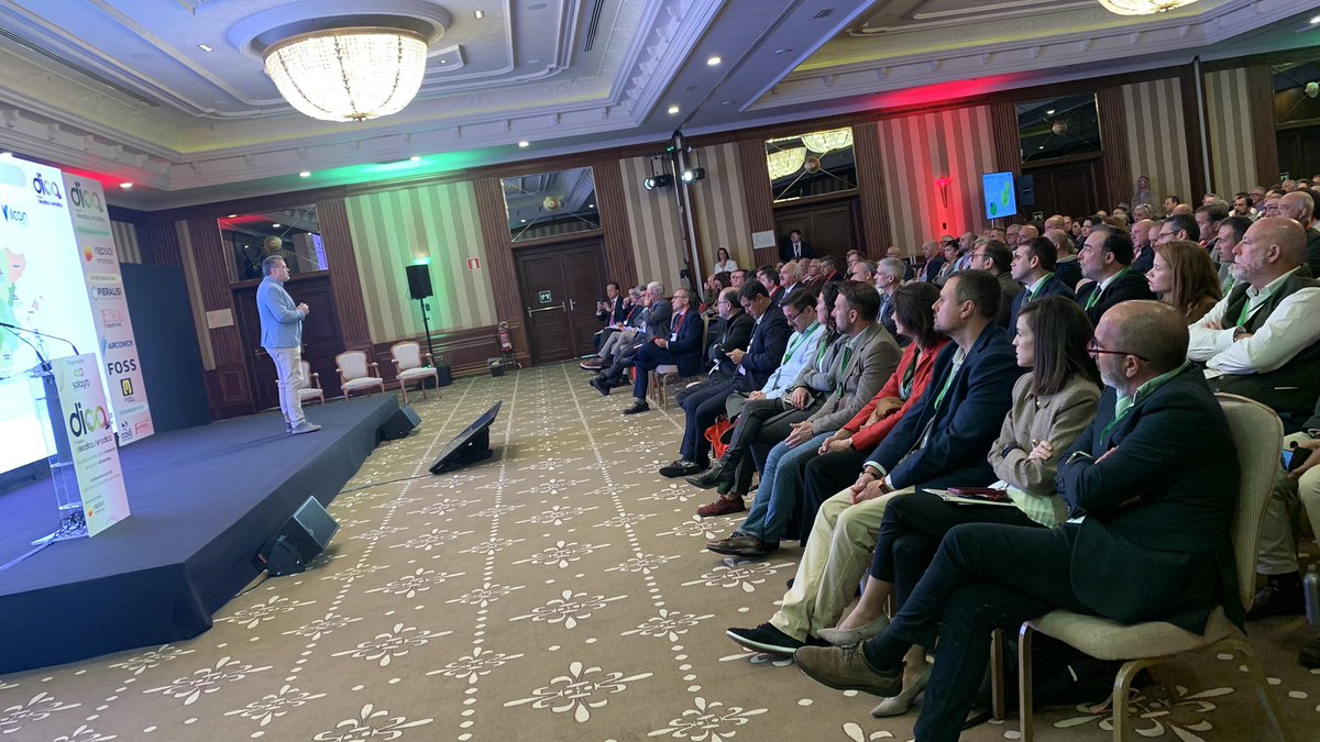 El consultor Juan Vilar advierte en la #VDica de <a href="/Solagro/">Solagro ingenieros</a> de la nueva “corriente de escala” que se impone en el aceite de oliva con instalaciones de mayor capacidad de molturación. Dice que Castilla - La Mancha, tiene margen de crecimiento para ampliar los márgenes de beneficio.