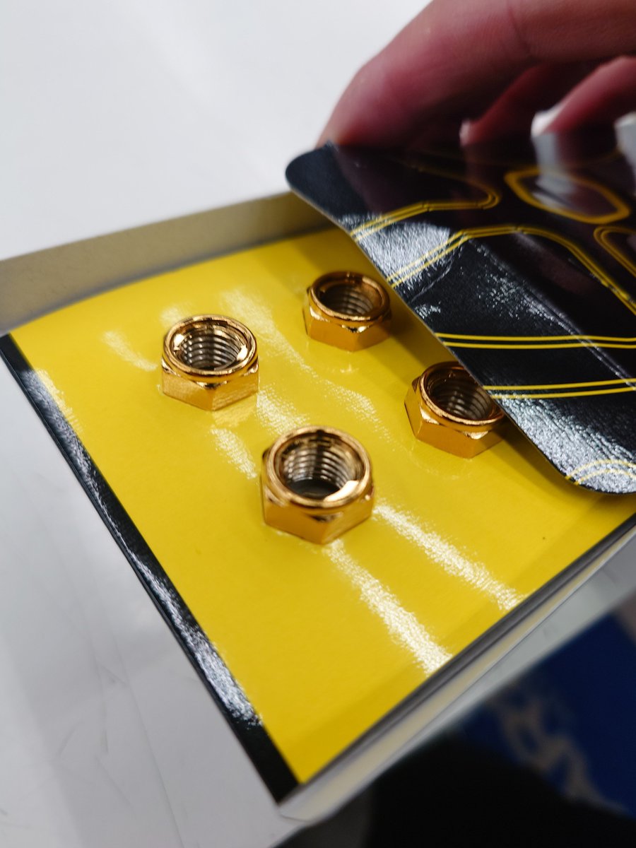 ricolandkokura's tweet image. XAM😍
新製品
まずリヤスプロケットナット５穴用、6穴用入荷✨
みんな好きですよね～コレ🥰
いろんなバイクのワンポイントカスタムに✨
＃XAM
＃スプロケットナット
＃ライコランド
＃ライコランド小倉店