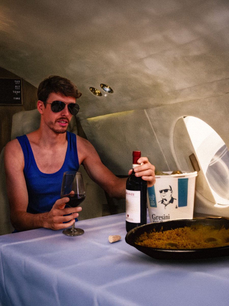 GresiniRacing's tweet image. "No me olvide de Valencia" #GresiniRecords