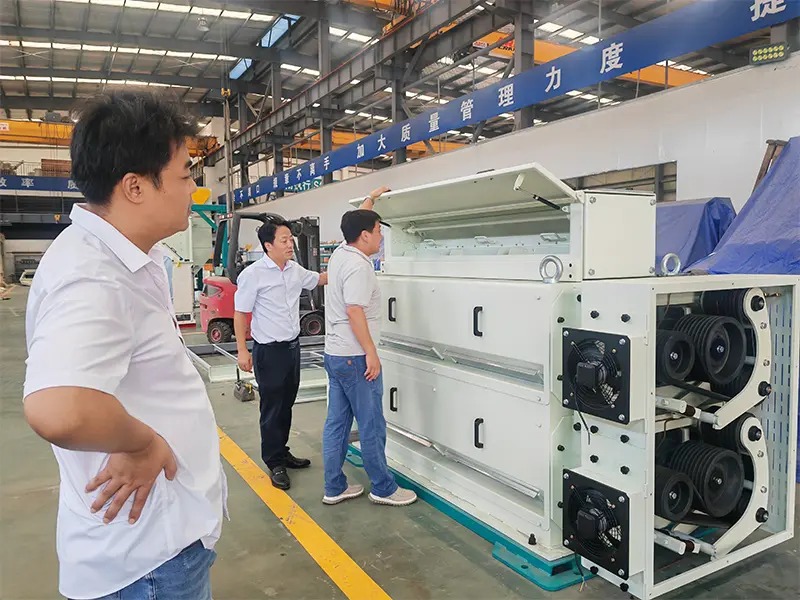 scikoon27198's tweet image. 🌾 Boost oilseed prep with SCIKOON XKPS-DD Double Deck Cracker!
Dual rollers, compact design, and high cracking efficiency ⚙
👉 scikoonmachinery.com #oilseedprocessing #scikoon