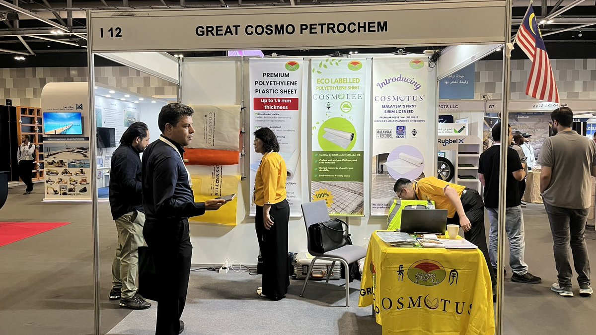 MYEmbMuscat's tweet image. Meeting with Mr. Cosmo Teo, Managing Director of Great Cosmo Industries Sdn Bhd, on 5 November 2025. The company participated in Project Oman Exhibition in Muscat from 3–5 November 2025.