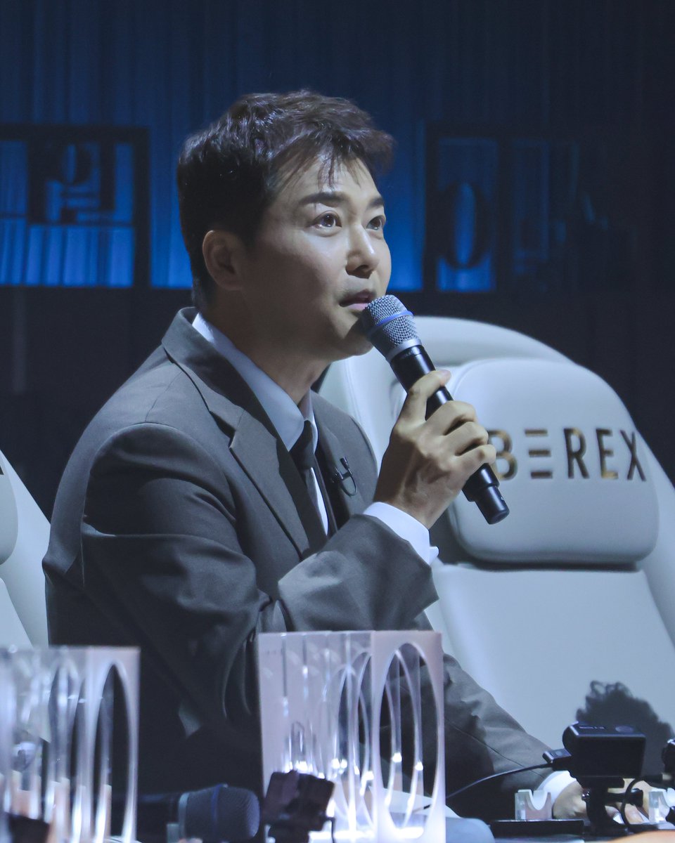 #전현무

📺SBS '우리들의 발라드' 본방 Day!

✔️평균 나이 18.2세들이 부르는 발라드 때문에
😭'눈물'이 마르질 않아요(Postive)

🔥3라운드 듀엣 대전의 열기는 오늘도 후끈후끈
🧐세대별 명곡 '추억 소환 1인자' 현무씨랑 함께
그때 그 시절로 떠날 준비 되셨나요?💫
🔎오늘 밤 9시 본방 사수