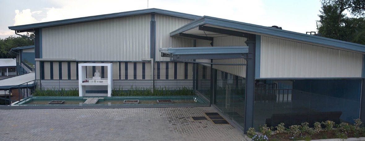 We may be a global firm but we’re committed to keeping our carbon footprint to a minimum. Our plants in Europe, China, Sri Lanka and Bangladesh are set up to not only source local materials but also to supply in their respective local regions. Let’s work together for the planet.