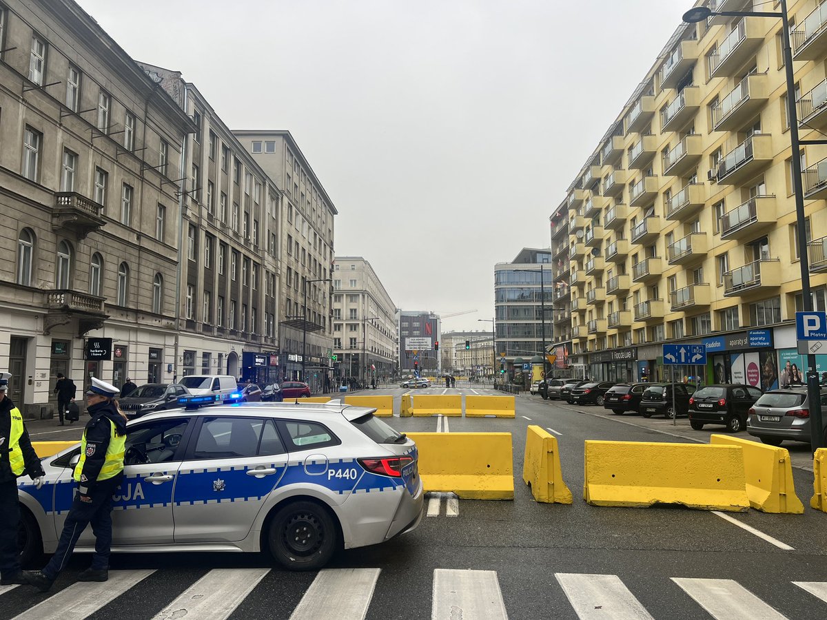 Konrad_Piasecki tweet media