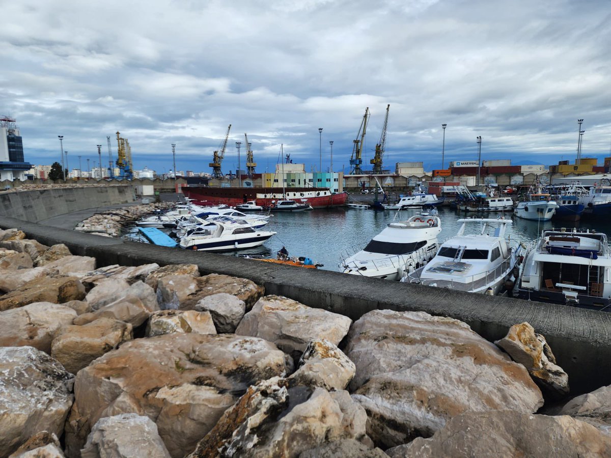 Port of Durrës tweet media