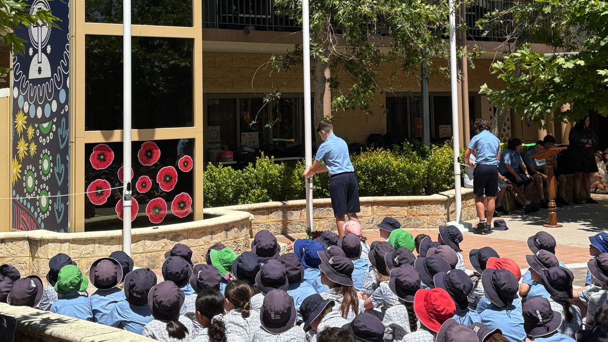 InfantJesus54's tweet image. At Infant Jesus School, our students and staff gathered in reflection and prayer to honour the courage and sacrifice of those who have served and continue to serve our country. Lest we forget. #ExpectGreatThings #RemembranceDay #ConnectedLearners