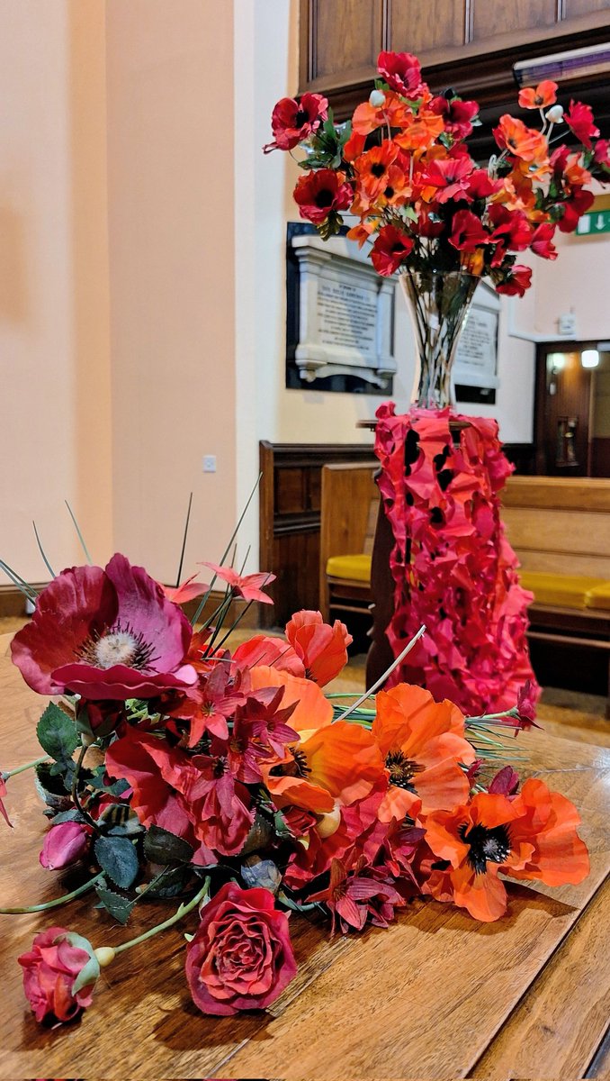 St Leonard's in the Fields tweet media