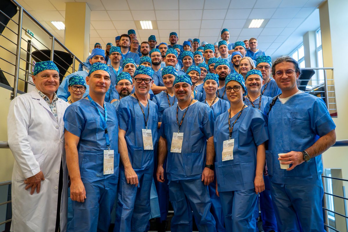 Enrique Chacón tweet media