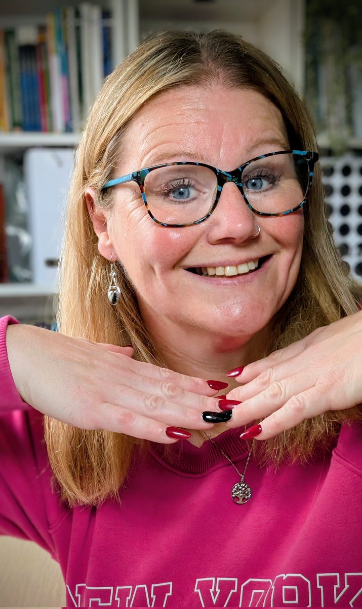 Natematics's tweet image. Maths doesn&apos;t have to be with a frown.
It&apos;s my mission to get this message out to as many people as I can. 
It&apos;s my passion.
It&apos;s my drive. 

In all areas of life I believe in being a light; to ignite that light inside others. 
#tuesdaymotivations #Wrexham #mathstutor #inspired