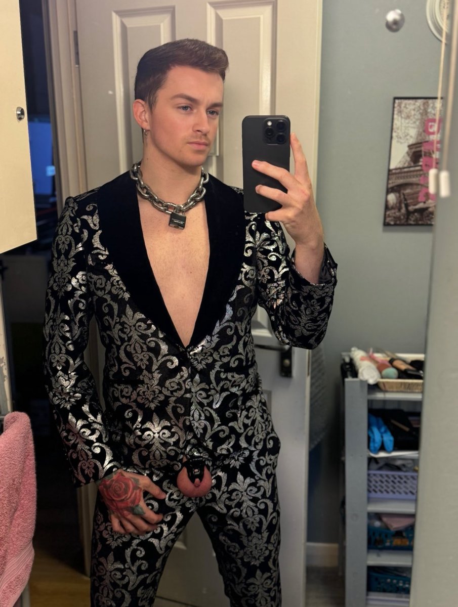 Here’s to 24 🎉🎂🔒

Happy balloon day to me 🥳