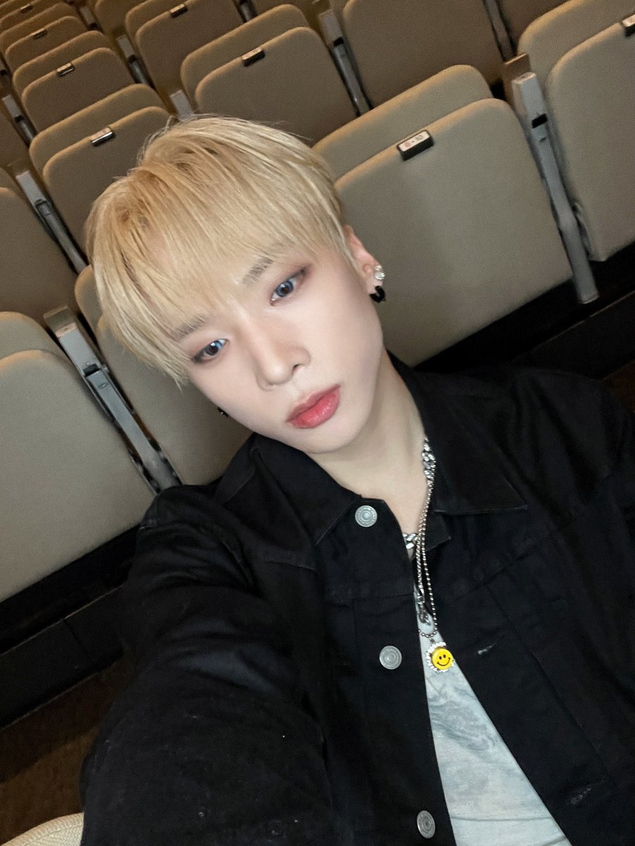 MCND_official tweet media