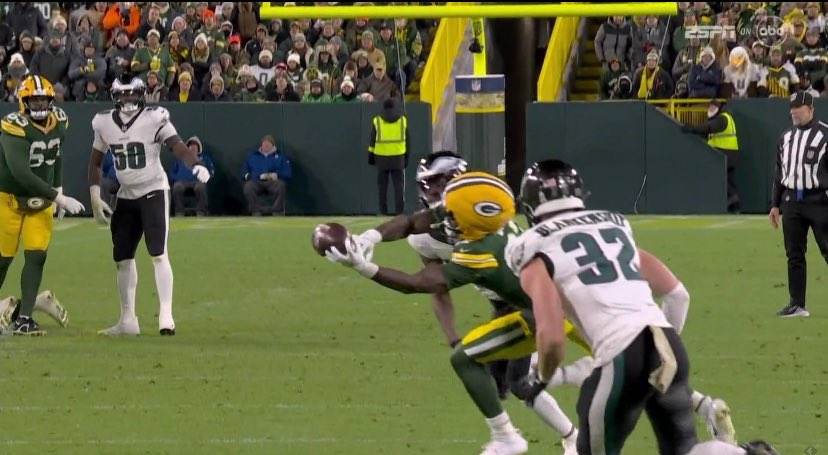 AidanGBNY's tweet image. Shame on Jordan Love for making his receivers drop the ball