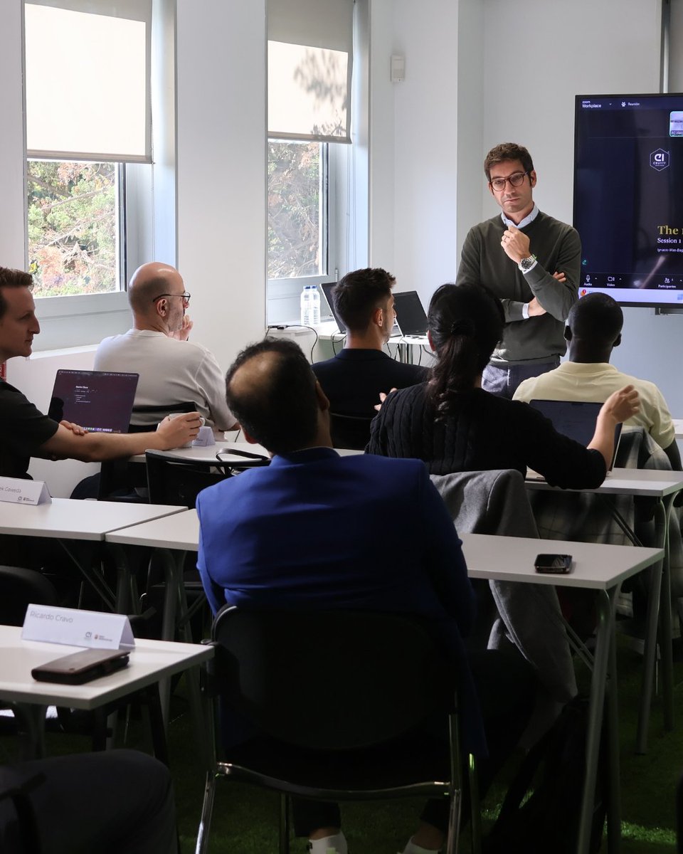CruyffInstitute's tweet image. Another week on-campus for our Master in #FootballBusiness @FCBarcelona  @BarcaInnoHub students!

Students are exploring “Managing a Football Club” with Nacho Mas-Bagà (@GironaFC), learning about governance, club structures &amp;amp; financial sustainability.

ℹ️: johancruyffinstitute.com/en/programa/ma…