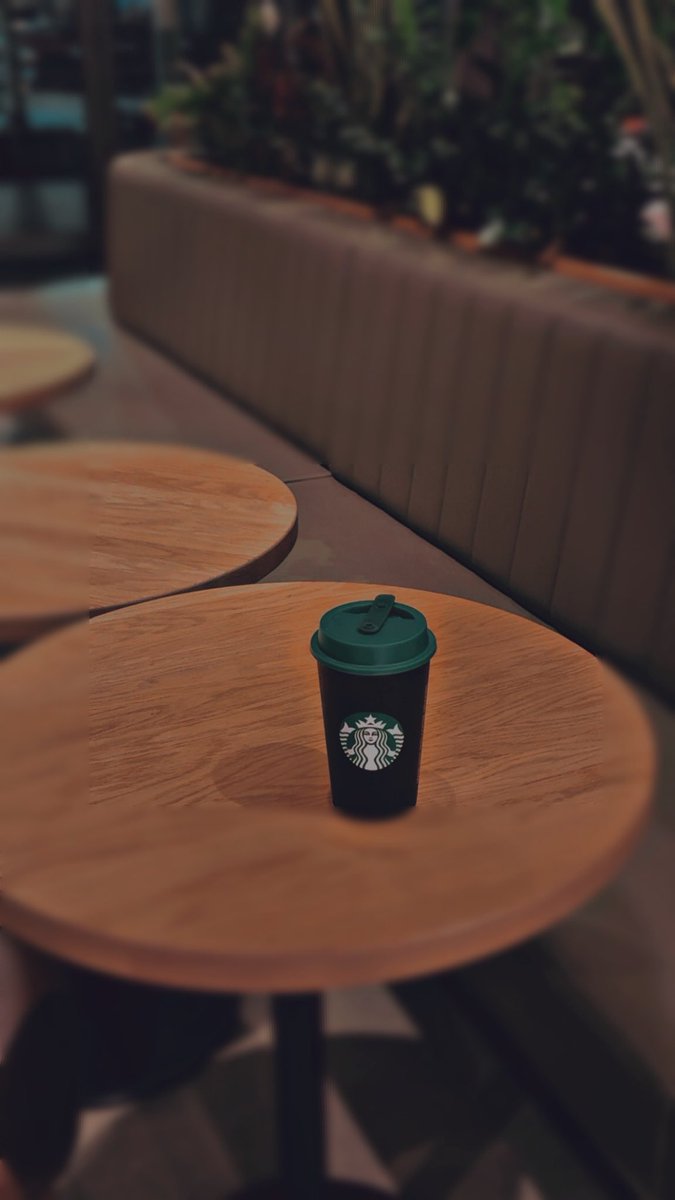 #مساء_الخير_والسعاده_للجميع ثم عليكم 
…………….. 🎵بالقهوة 🎵………

……………………{فهي}

دائماً تُلغي تفاصيل التعب ..
صديقة الهدوء وحبيبة المزاج ..
ولاتقُل .. شربت قَهوتي وحيداً ..
فَ ..القهوة هي شريكة  ..
الحَرف والكلمة والشعُور والمَكان.☕️