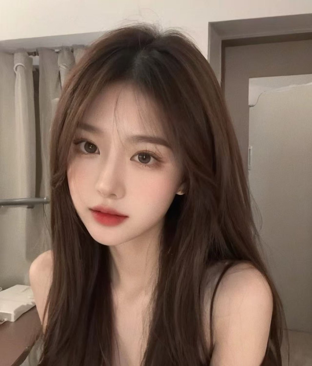 UU001520's tweet photo. Hey Guys! I'm now LIVE on @Stripchat. Come play with me! 😈 #stripmenow #stripchat #stripchatlive 👉 https://t.co/00QSREmCbx
上线时间10：00左右上线。反差超刺激表演 https://t.co/oIkhlYhsuw