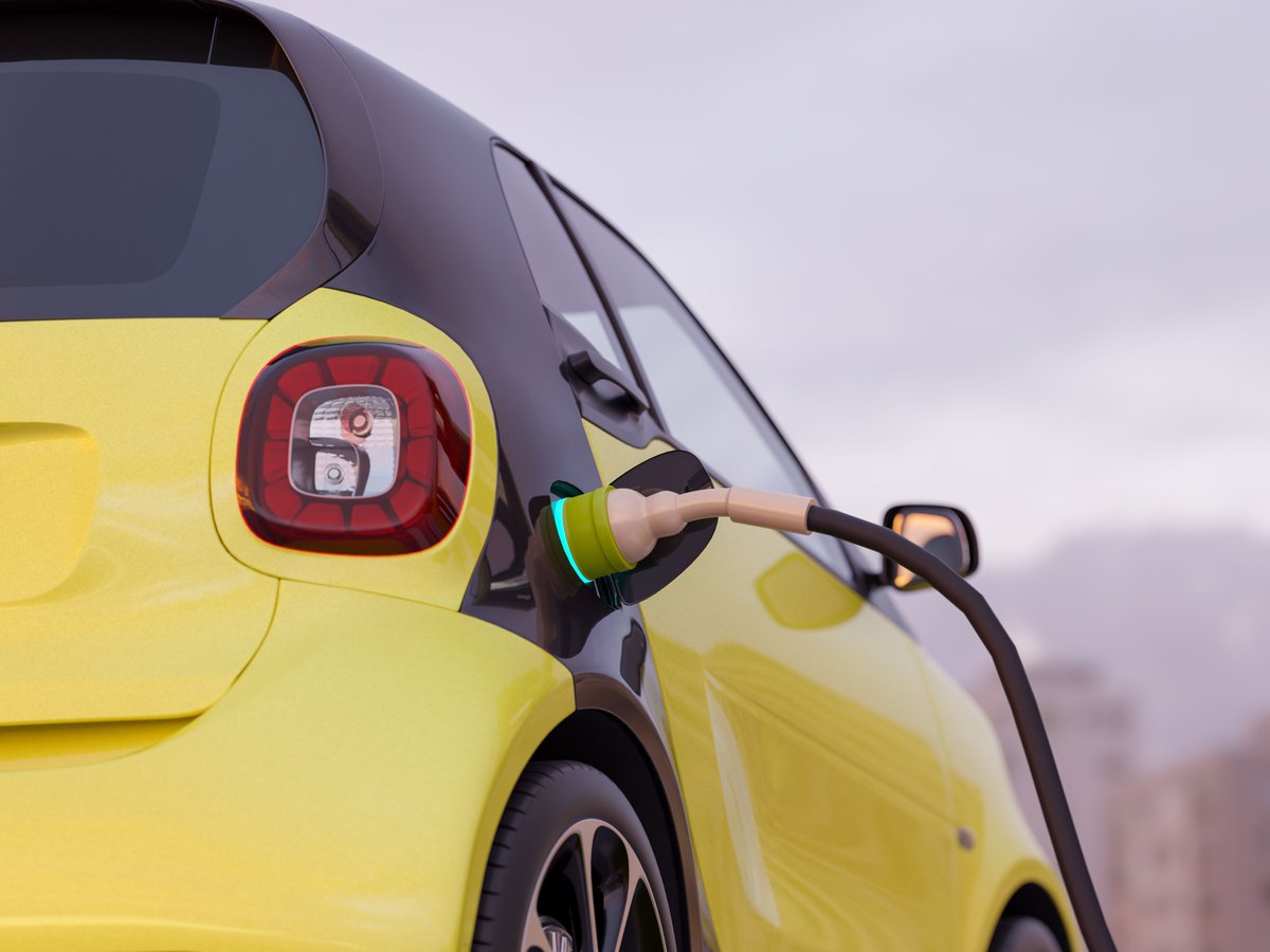 In our latest article, Jayne Thistlewood, from our Health and Safety Click Limited Team, explores the pros and cons of electric vehicles in business: buff.ly/WwNi53b 
#Insurance #BBThePowerOfWE #ElectricVehicle