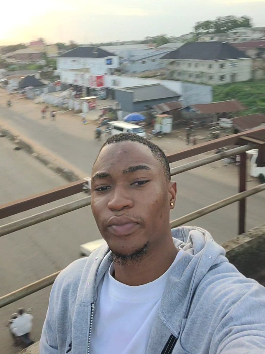 justmickeyy_'s tweet image. If you can&apos;t see it, eye dey pain you😭👍🏻