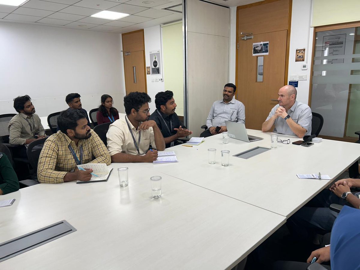 LIBA_Chennai's tweet image. LIBA Operations students (F24) visited Daimler India Commercial Vehicles, Oragadam, interacting with Mr. Michael Moebius on sourcing, AI in procurement, EVs, and exports. A plant tour showcased large-scale truck manufacturing and automation. #LIBA #DICV #OperationsManagement